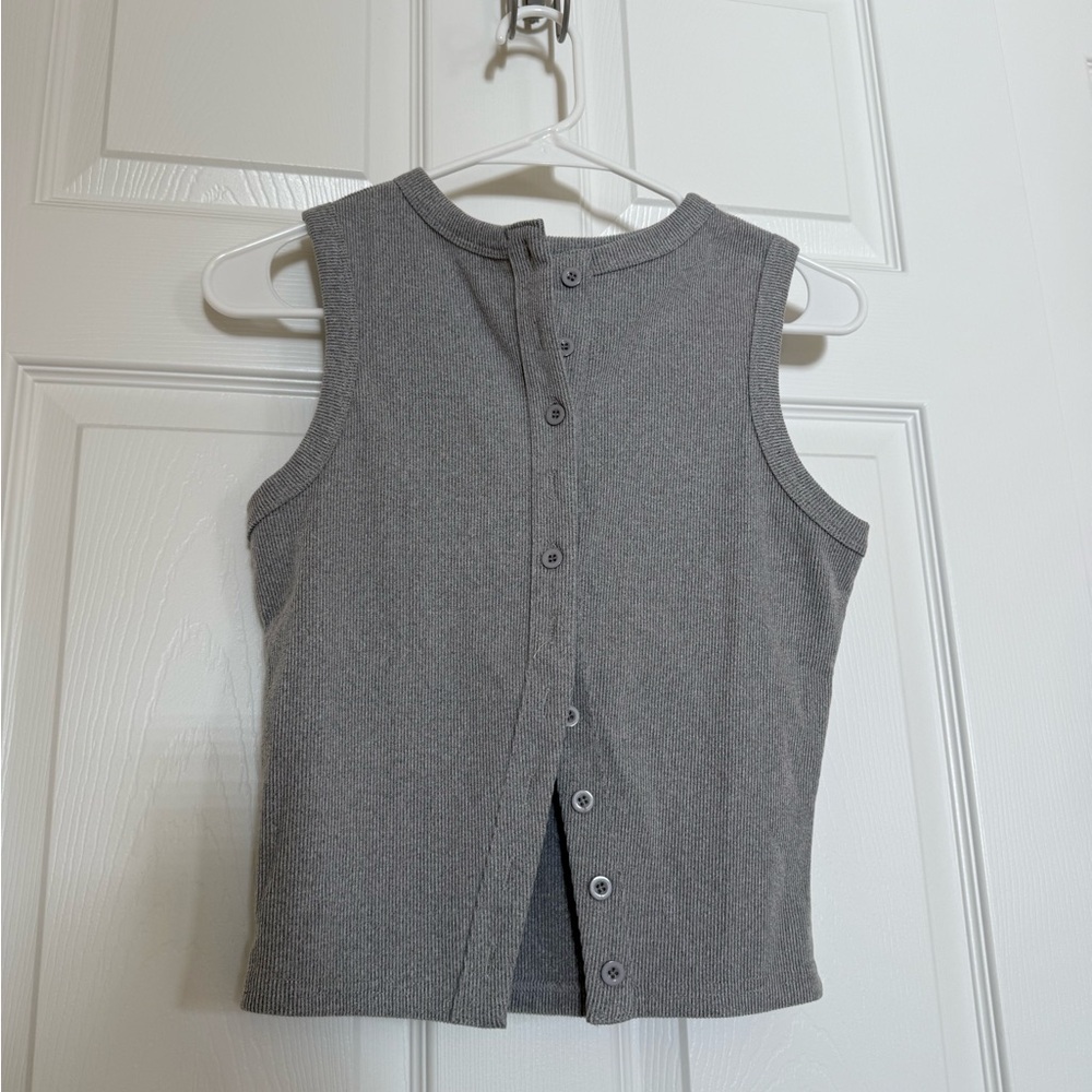 Gray Sleeveless Button-Up Top